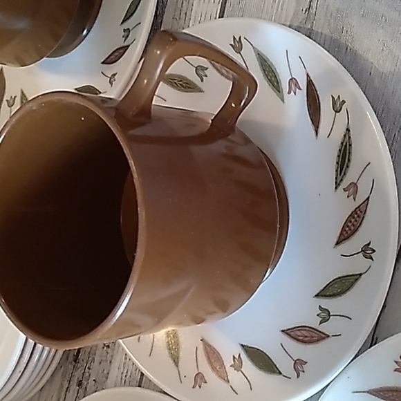 18 pc vintage 1970s Melmac cups saucers - Picture 2 of 4